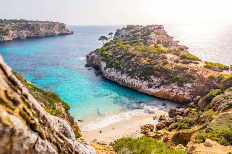 Top mjesta za miran odmor na plaži u Španiji